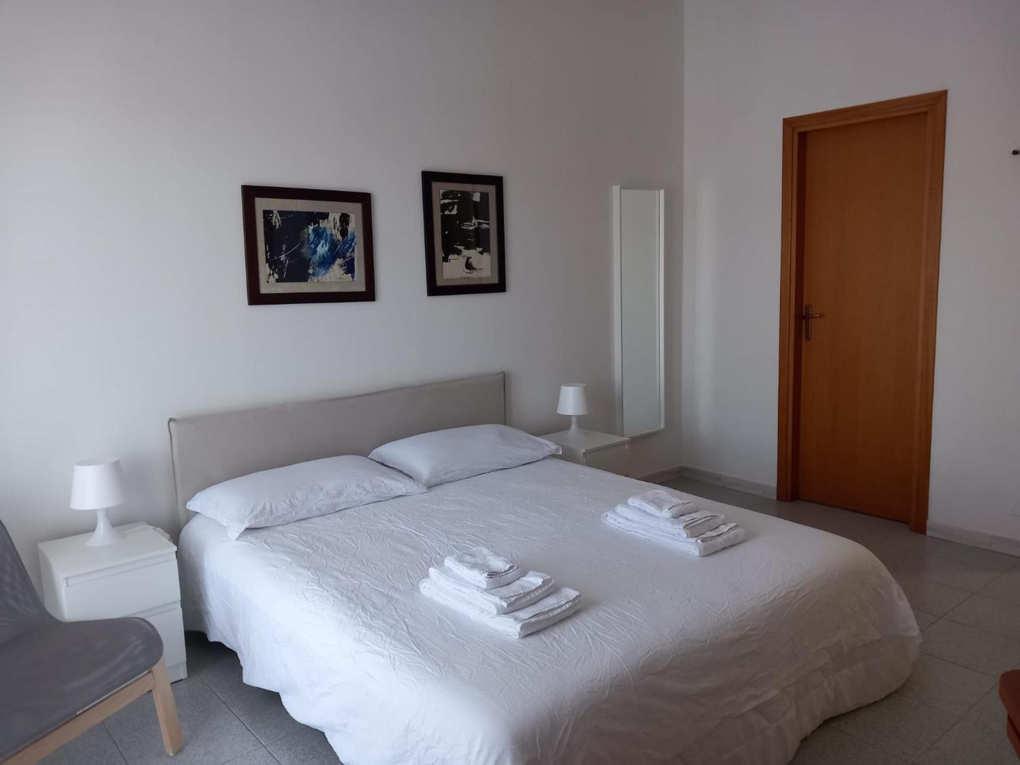 Piumahouse B&B กาตันซาโร ภายนอก รูปภาพ